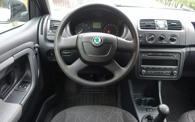 Skoda Fabia cena 18900 przebieg: 142000, rok produkcji 2012 z Tyczyn małe 172